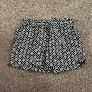 J.Crew Chino- Black and White Patterned Women's Linen blend Shorts size 0